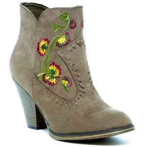 NWOB! MELROSE WESTERN BOOTIE
